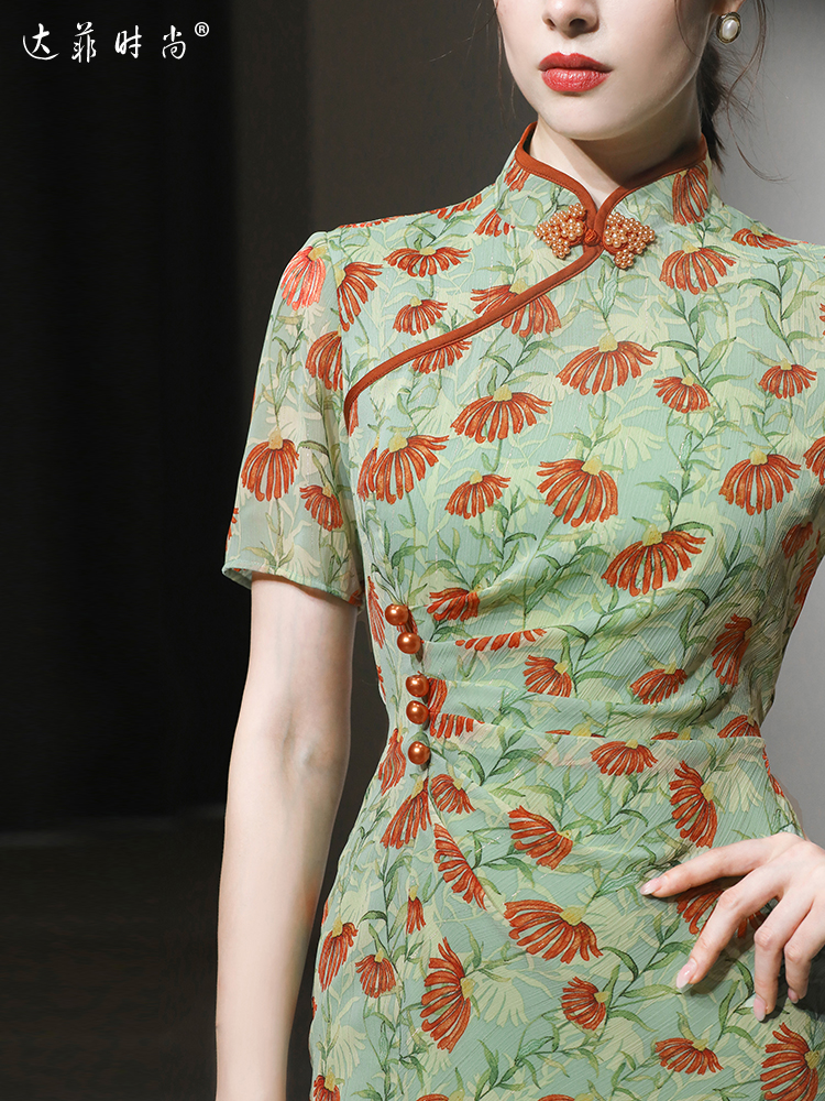 新款时尚现代新中式,新中式风格传统又新潮复古且时尚