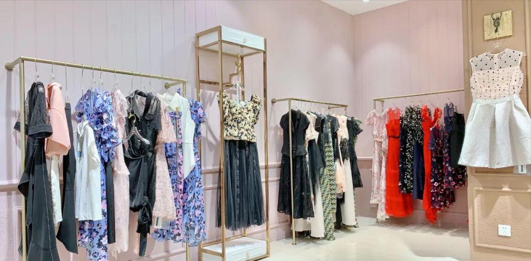 伊华欧秀连衣裙特价,伊华欧秀2019女夏季连衣裙