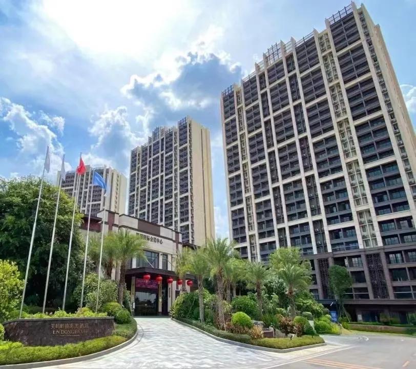 美的鹭湖别墅区500万,佛山美的鹭湖200万内别墅出售