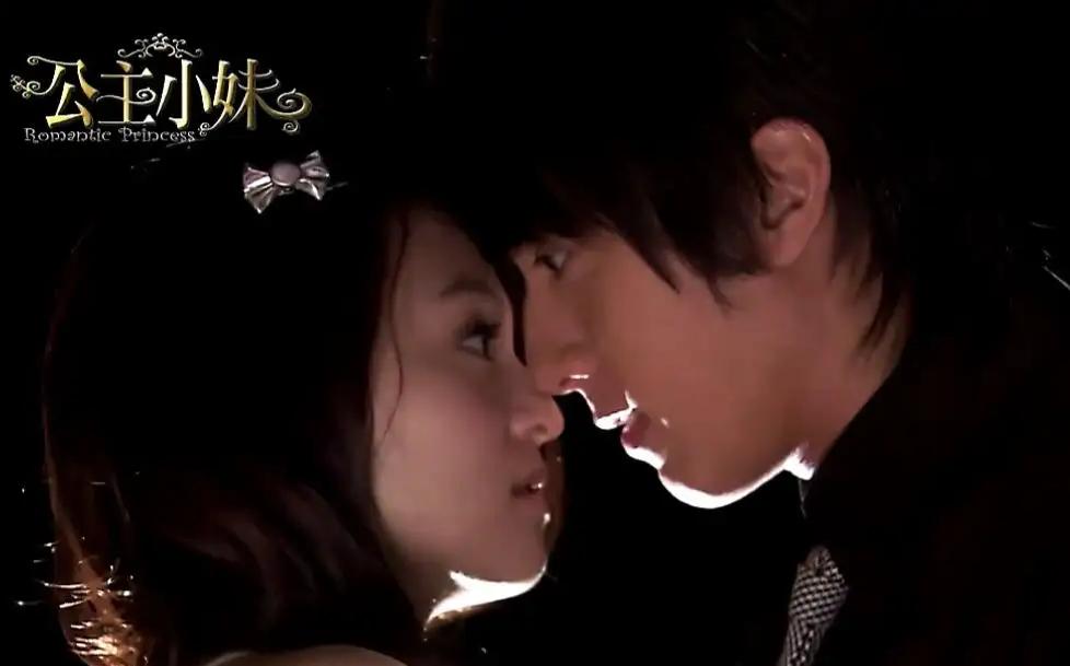 张韶涵妈妈对她做了什么,张韶涵的妈妈对她做了什么事