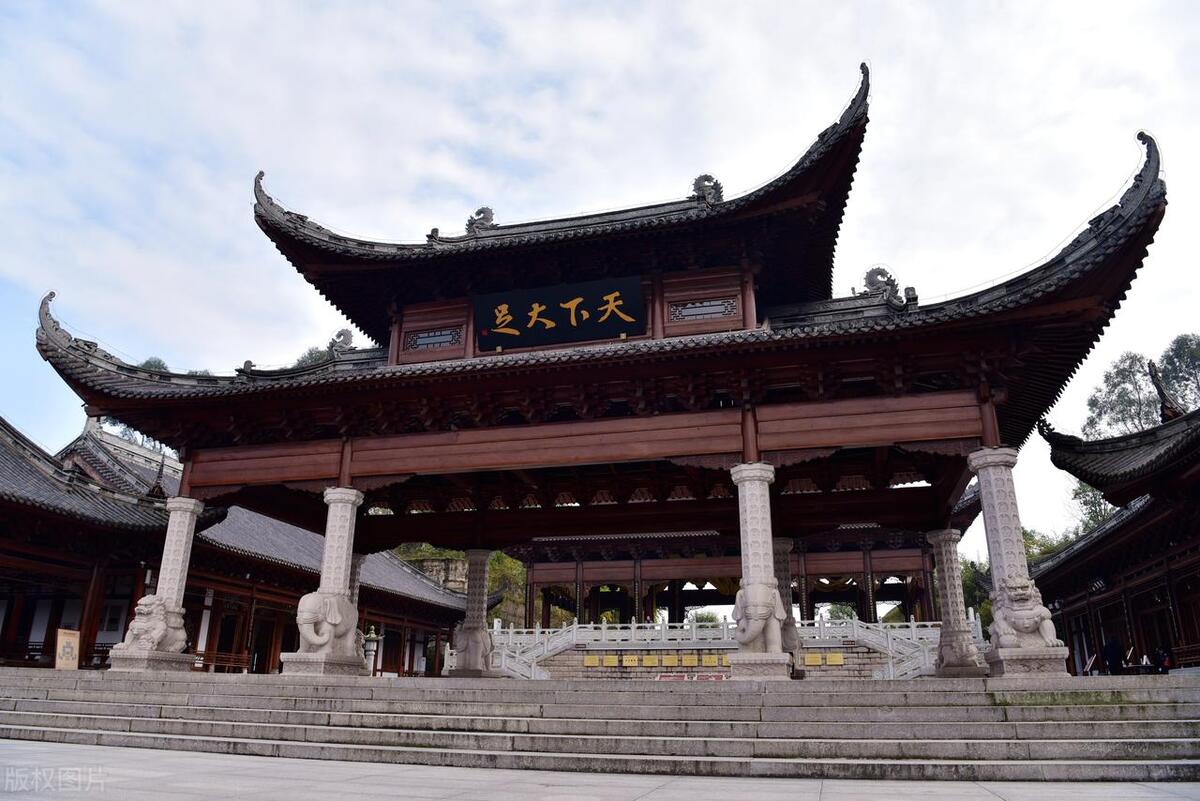 重庆AAAAA级景区有哪些,重庆aaaaa级景区云端廊桥