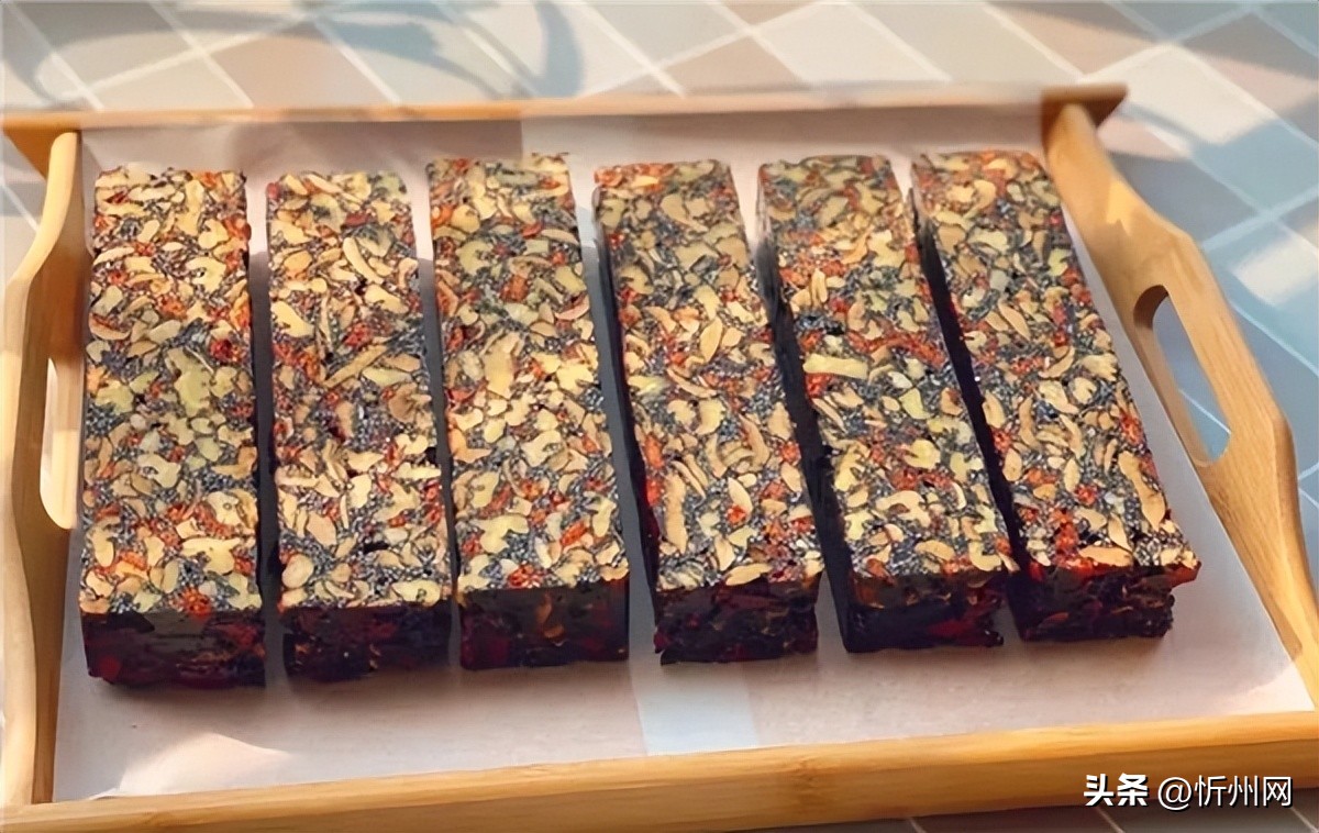 阿胶糕为什么不能吃多了,阿胶糕每天吃几块最好