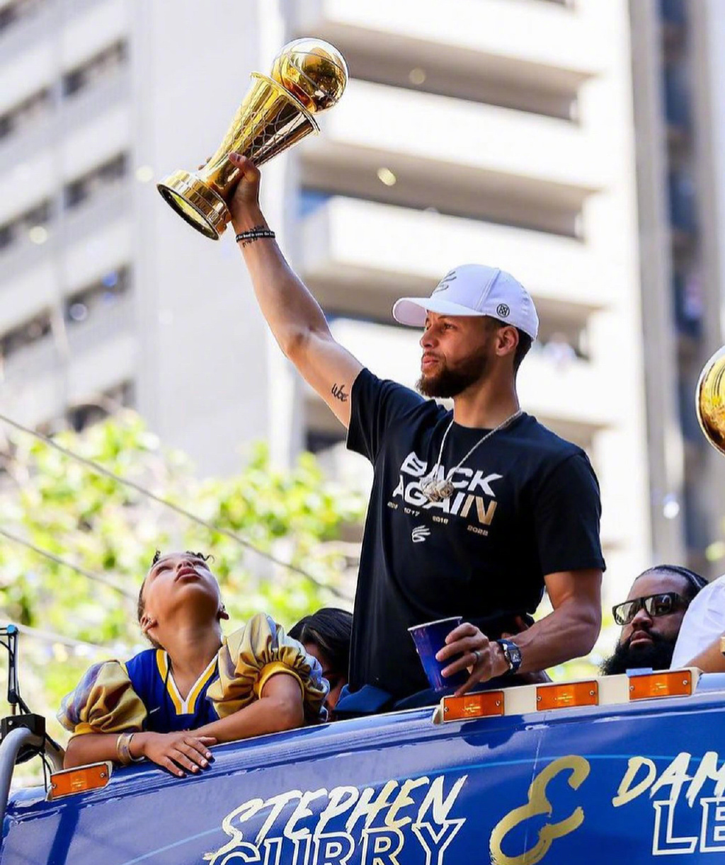 维金斯和汤普森最强nba,全明星直播维金斯