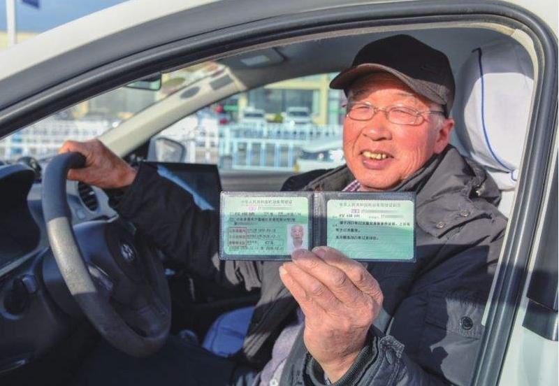 三轮摩托车驾照考取全流程,考三轮驾照有年龄限制吗