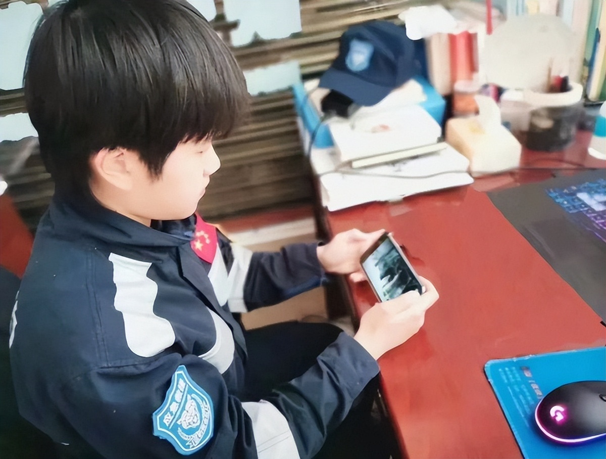 这位长春的大学生志愿者收到了“中国蓝豹”感谢信