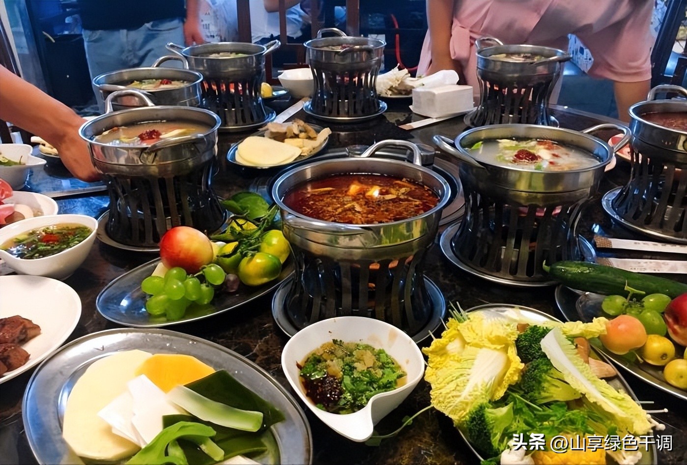 自助小火锅制作教程开店,15元自助小火锅创业案例