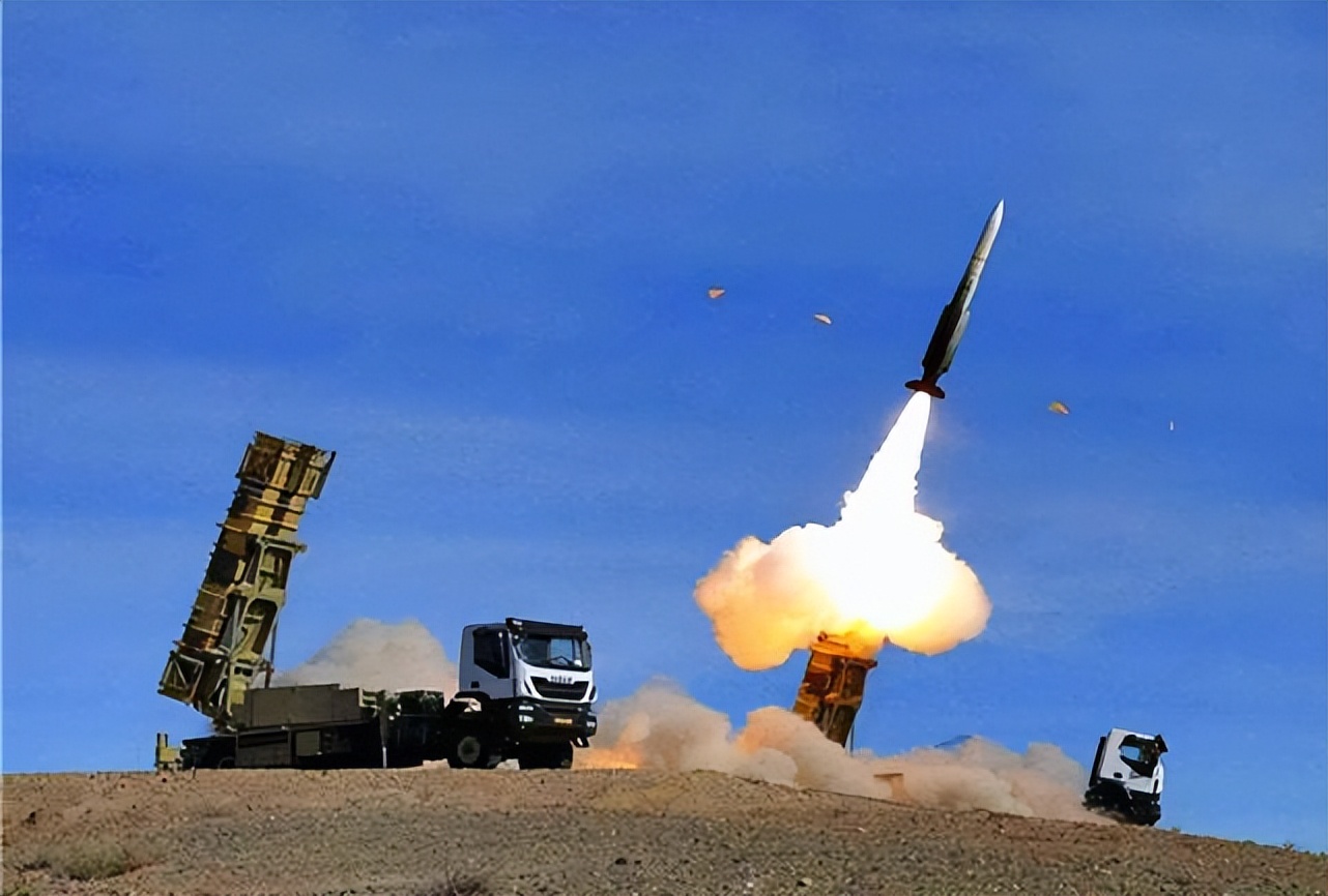 南海美航母和中国航母有多远距离,南海美航母