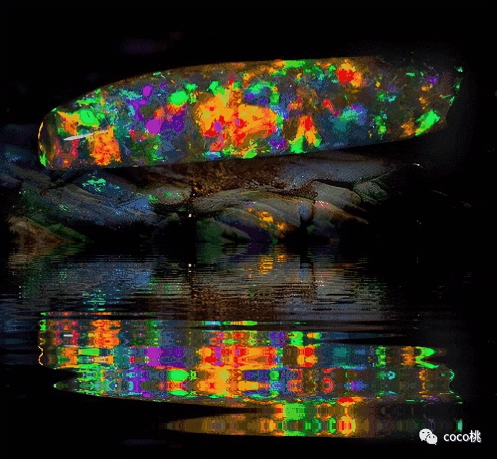 泫雅的订婚戒指，直接花掉男友一半财产？