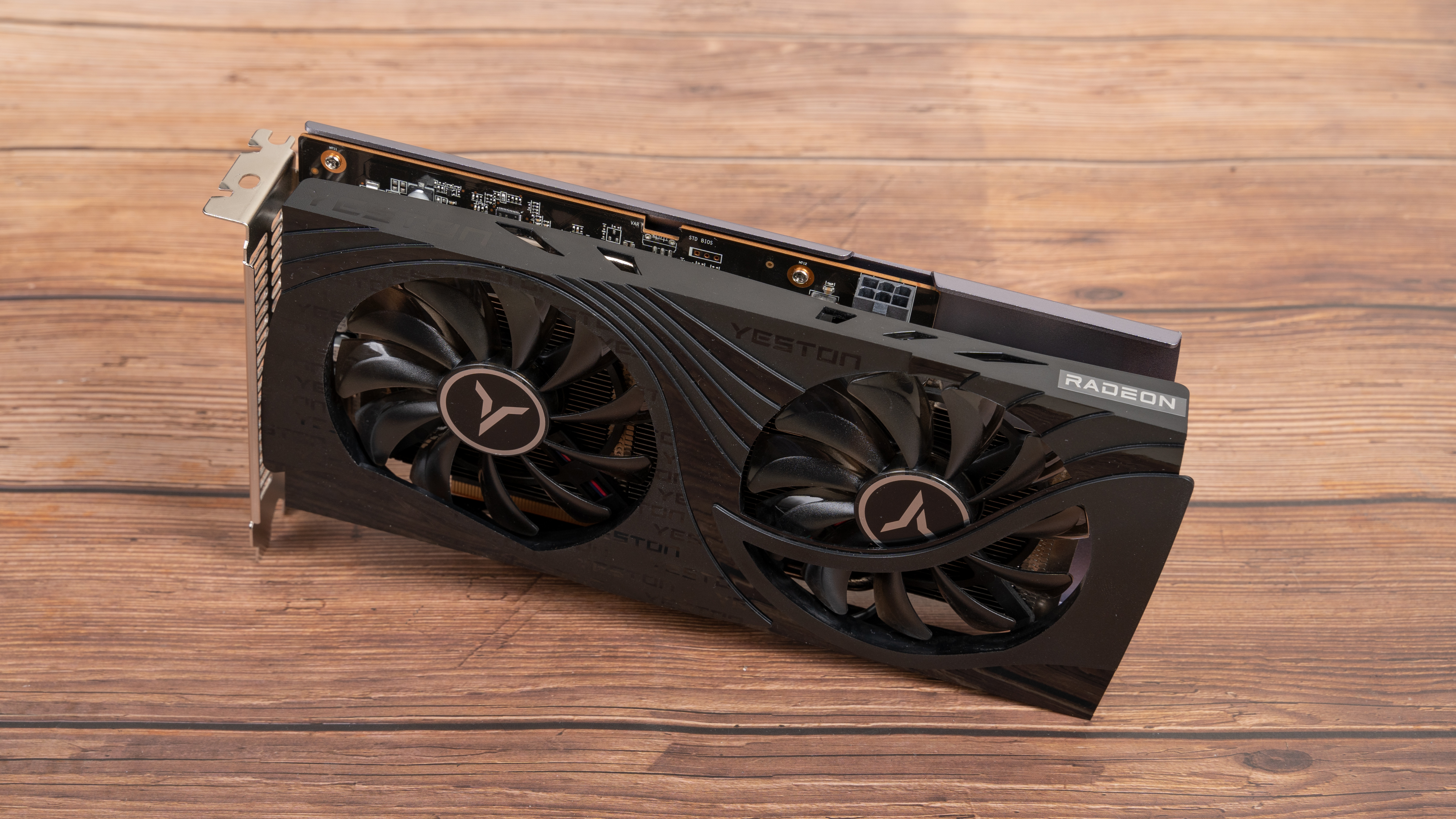 amdradeonrx6500xt和3060哪个好,amdradeonrx6500xt游戏测评