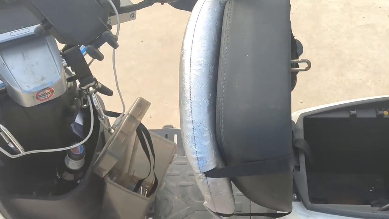 电瓶车48v锂电池可以跑多少公里,使用一年的电瓶车电瓶