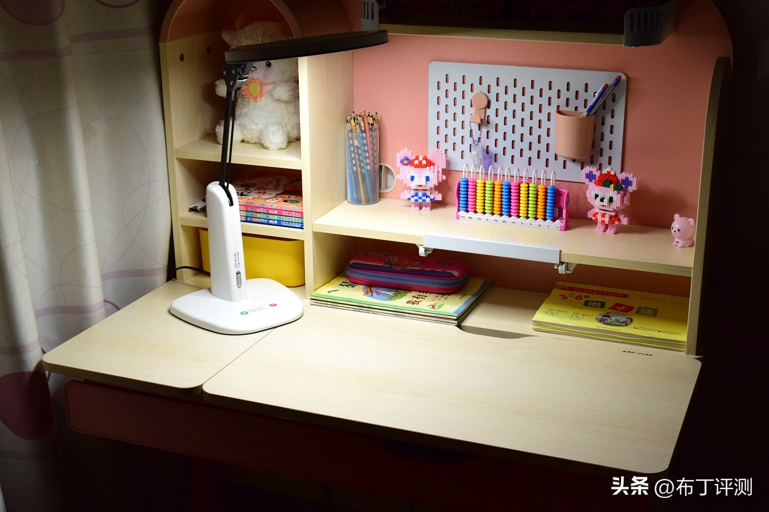 怎么选择一台预防近视的台灯,预防近视眼护眼台灯欧普照明