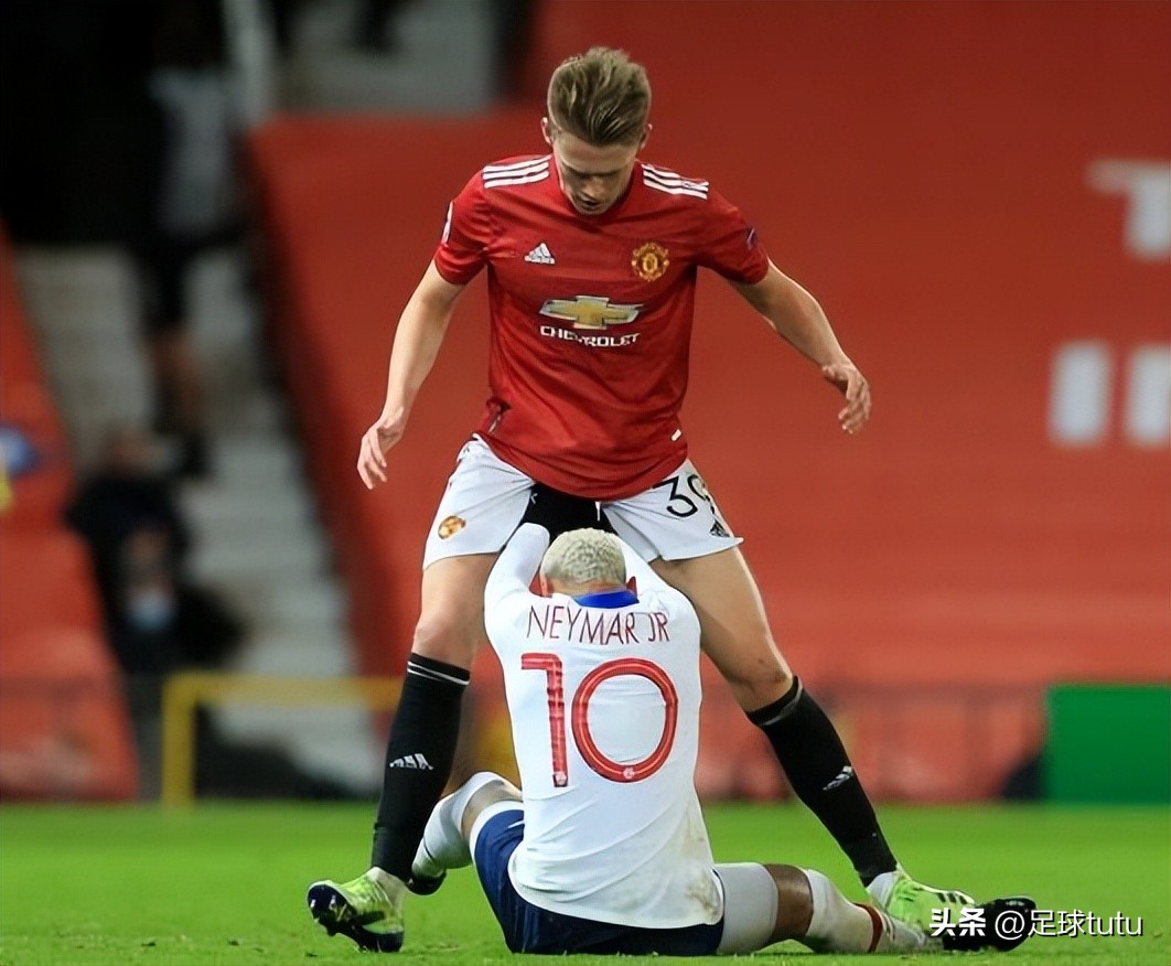 天天足球：这画面感不就来了嘛？细数曼联的场上配合