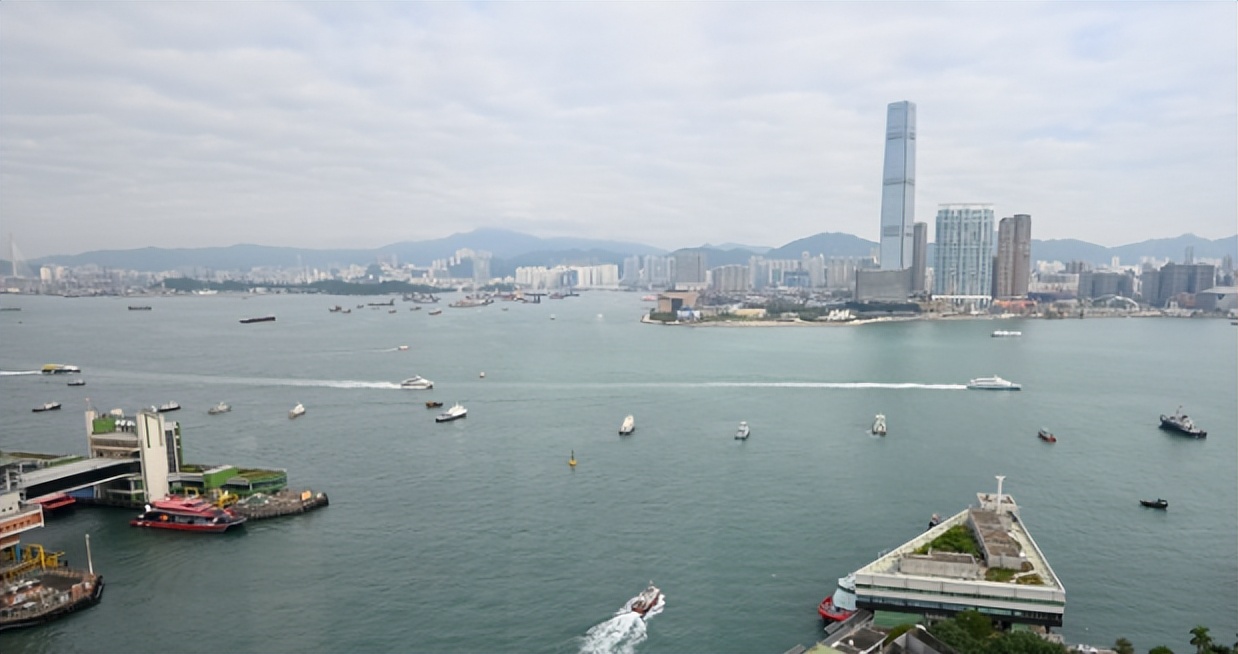 全港18区直播江*民泽**追悼大会，港澳政府与各界同悼念