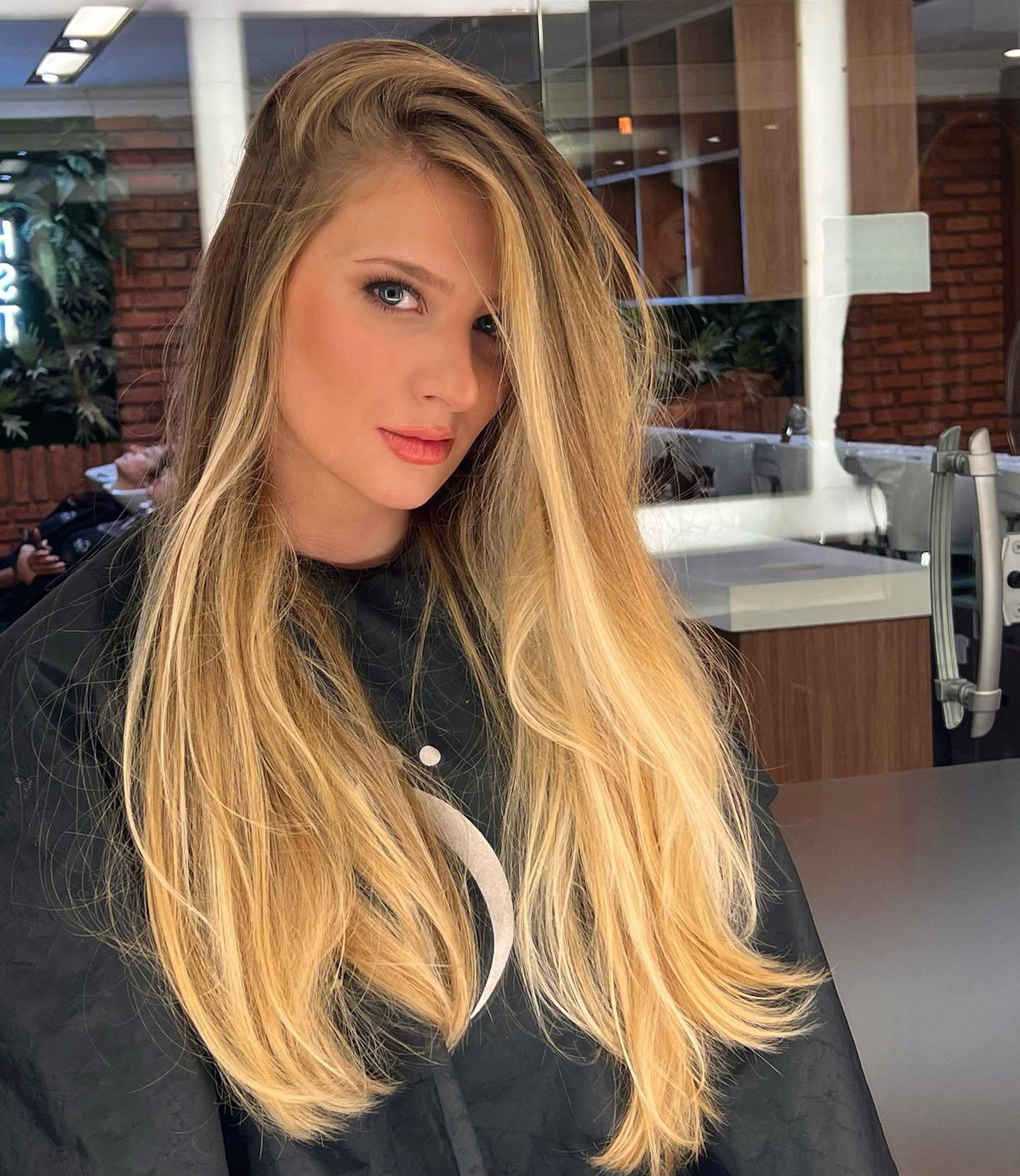 巴西世界杯决赛德国球员太太,巴西太太团亮相世界杯