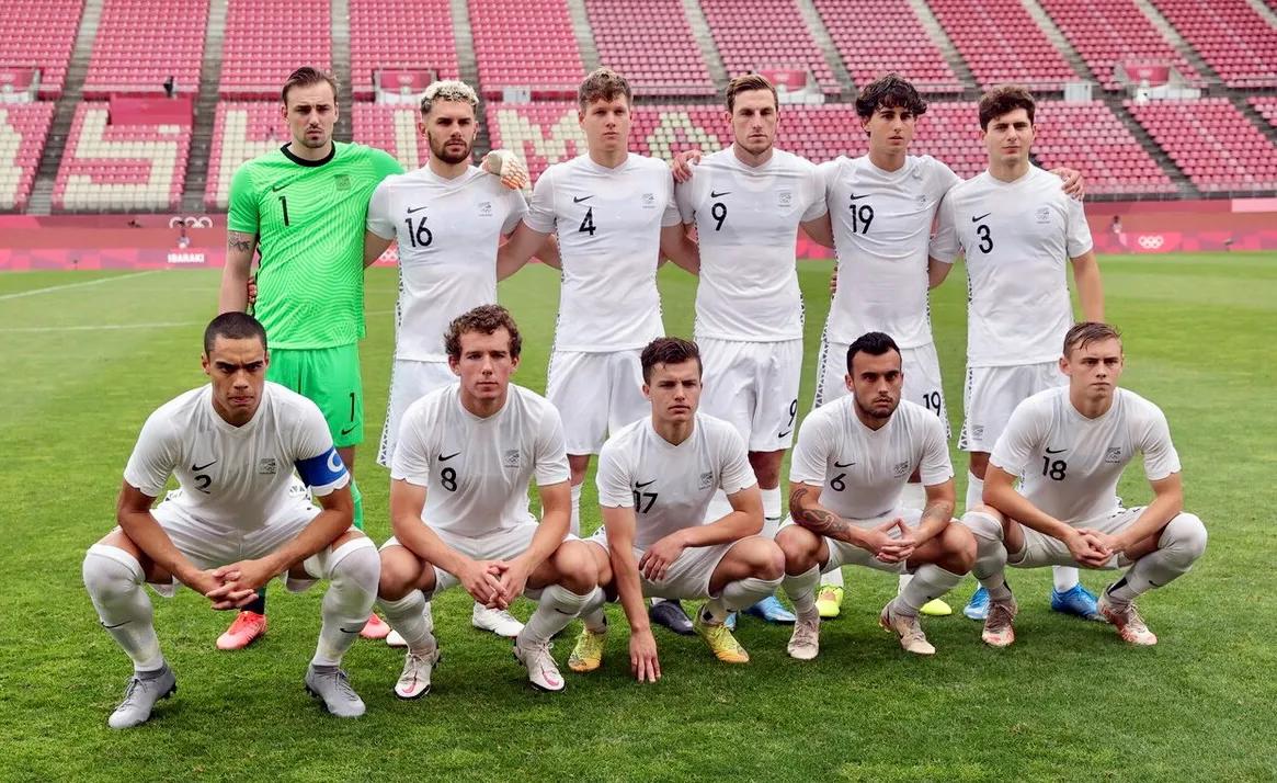 中国男足2-1泰国扬科维奇,中国男足去新西兰打两场比赛