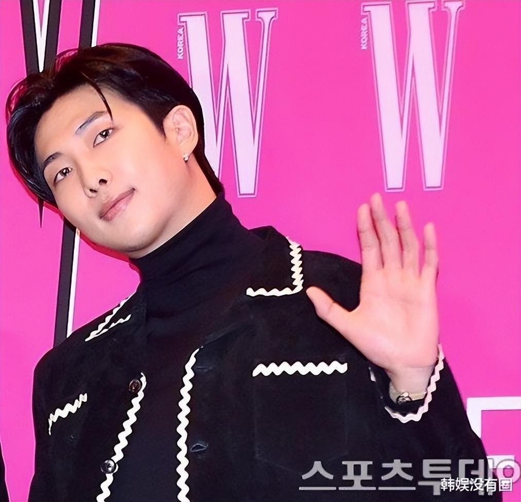 金南俊选择防弹还是solo原视频,金南俊rm迷人