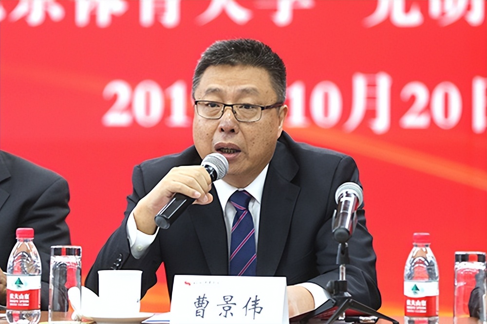 04年亚洲杯李霄鹏,接手国足李霄鹏的坚定与无奈