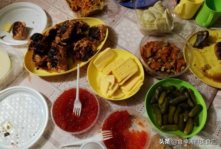 俄罗斯一日三餐吃什么菜,俄罗斯家庭一日三餐吃啥