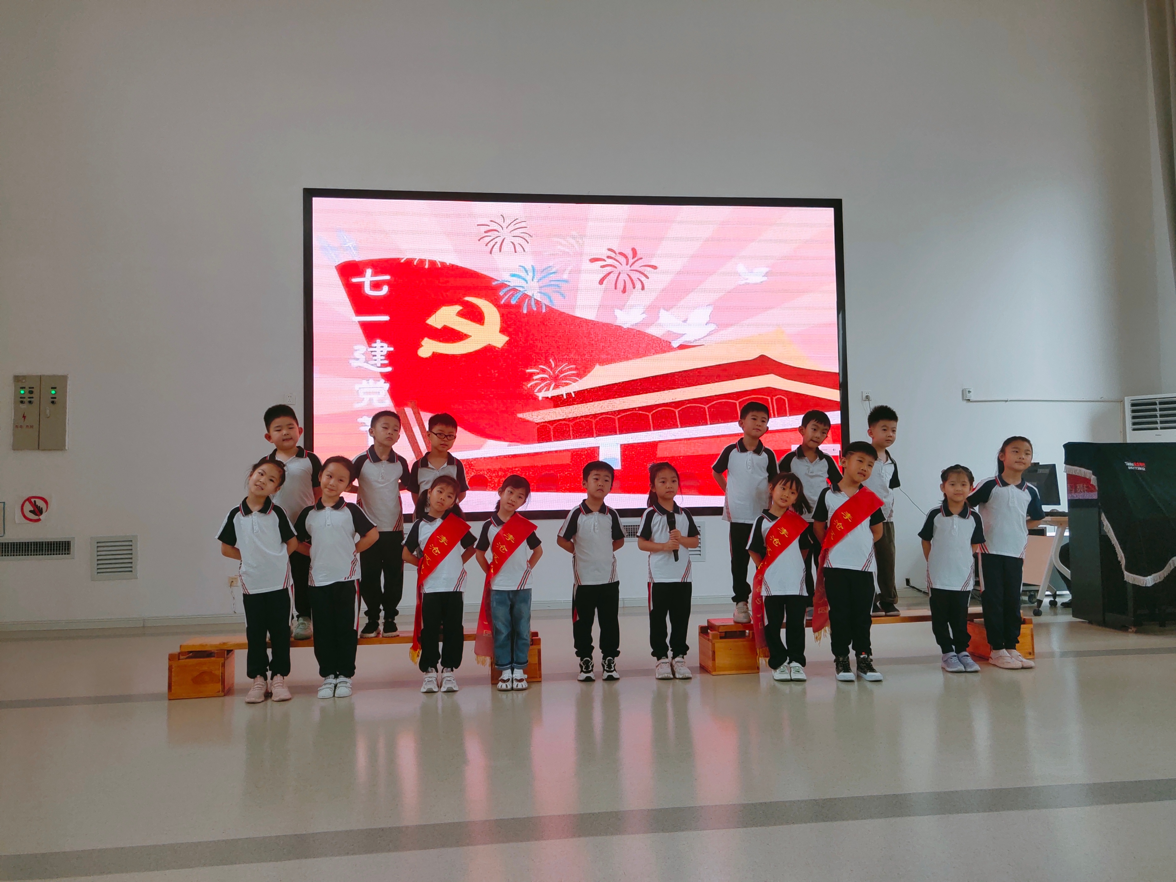 讲好普通话视频儿童,说方言的教孩子学普通话