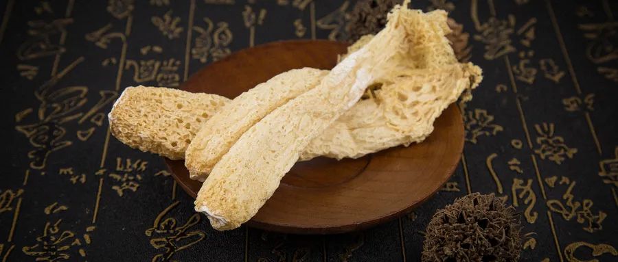 中医解释老年人驼背,老来驼背