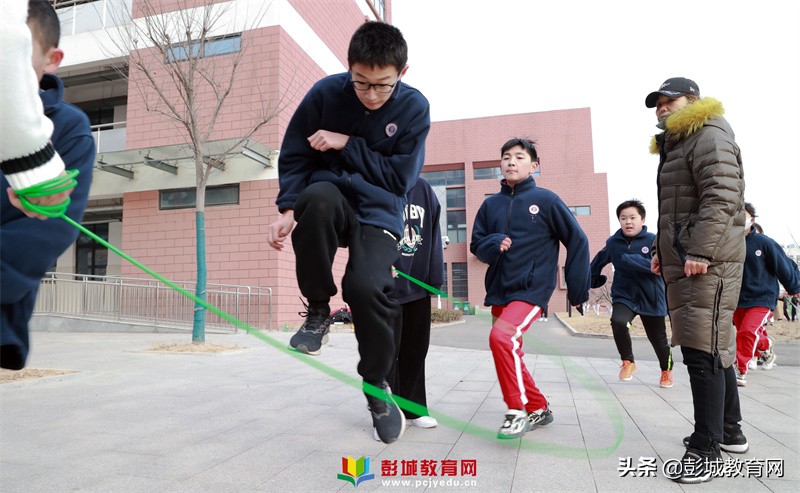 冠军！奎园小学大绳队代表泉山夺得徐州市第一名