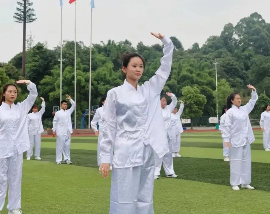 介绍护理学院,护理学院的学院简介