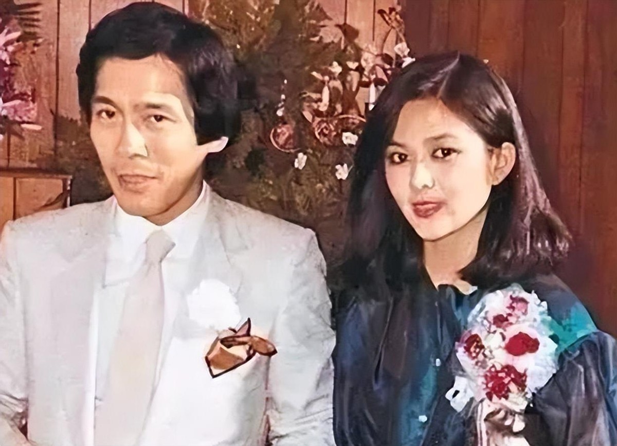 59岁关之琳罕见现身,55岁的关之琳难掩时光痕迹