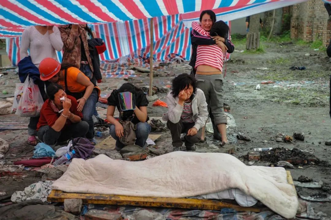 汶川地震15周年记录图片,汶川地震这些画面让人噙满泪水
