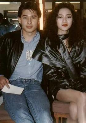 梅艳芳怎么走出失恋,梅艳芳漫步人生路