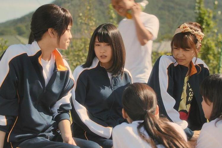 生存实践的情感联系，为生活赋予仪式化，突出对美好愿景的追求