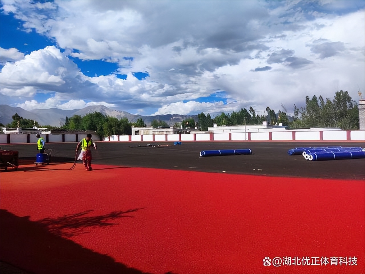 足球场人造草坪施工全过程,拉萨人工塑料草坪施工