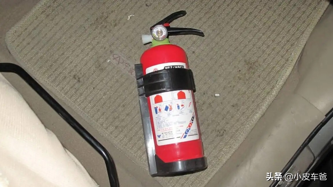 家用小车审车需要灭火器吗,家用小车年检必须要灭火器吗