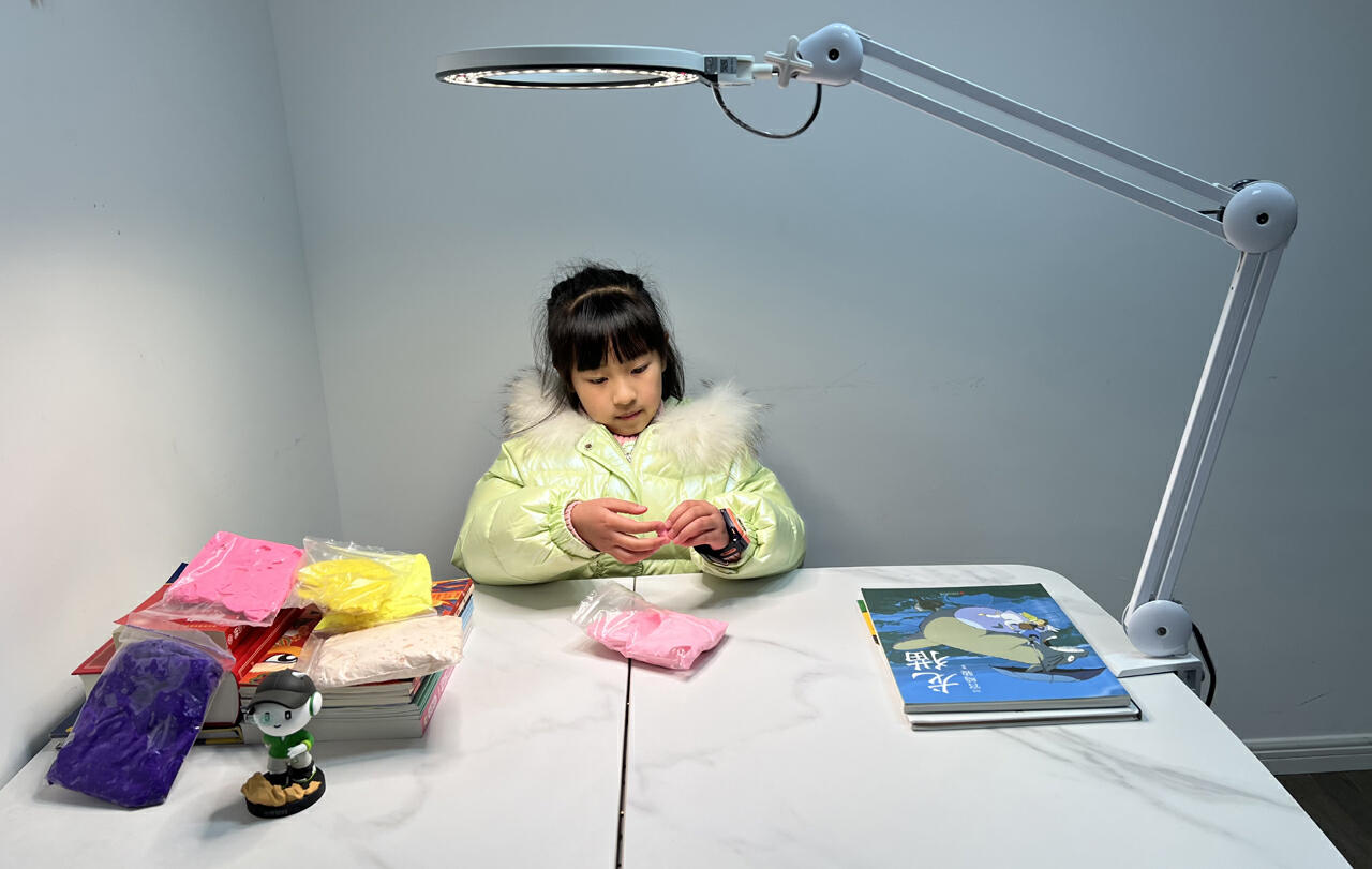 nir红光能用于照射眼睛么,nir红光护眼台灯靠谱吗