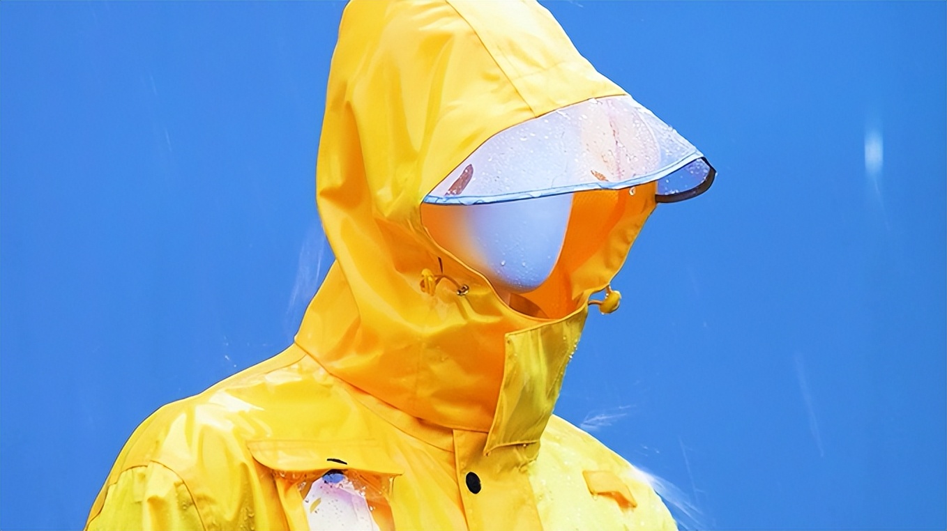 不怕风雨的雨衣,迎接风雨有底气才无所畏惧