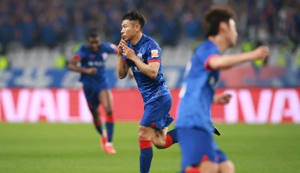 泰山晋级亚冠八强崔康熙表现,今日中超看点崔康熙