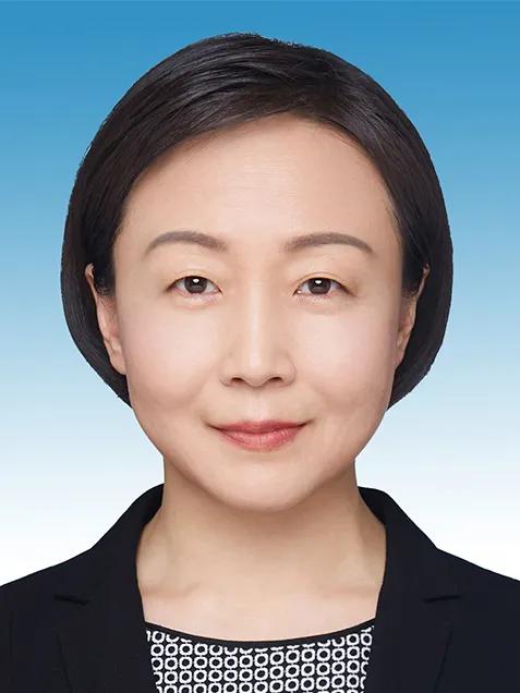 福建省人民政府现任领导，1名台湾人，2名清华大学，2个博士生