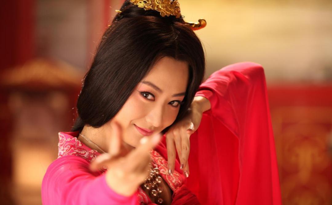 摆摊4元煎饼月入过万,煎饼月入三万怎么做