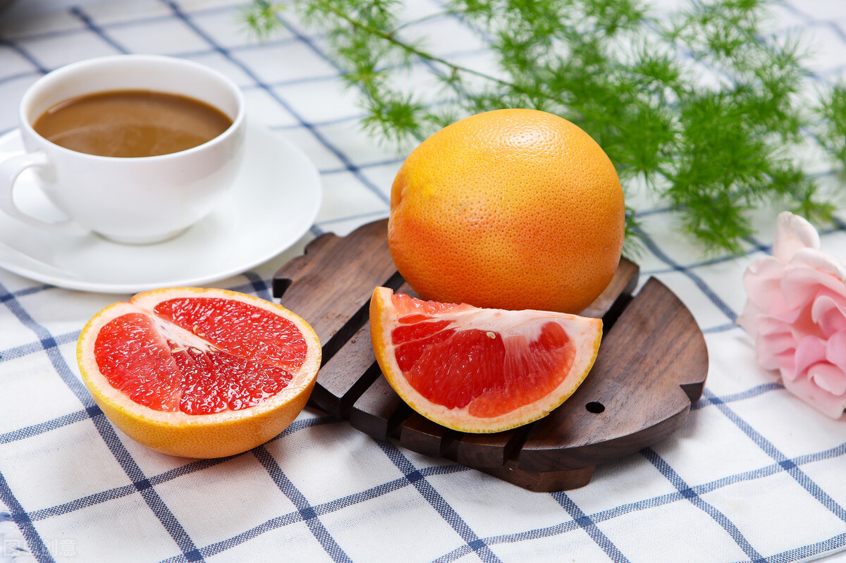 牙龈出血吃凉东西刺激,磕碰门牙牙龈红肿出血是什么原因