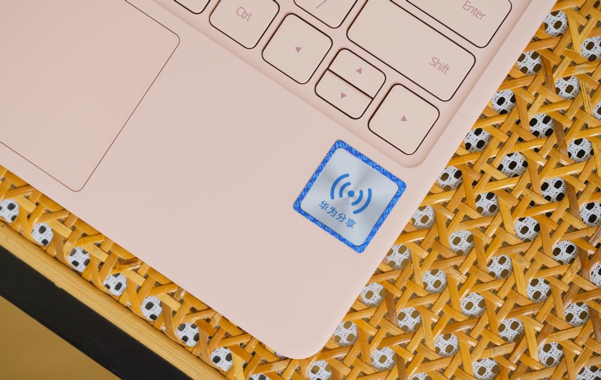 华为huaweimatebooke值得入手吗,华为matebooke和matebook13s对比