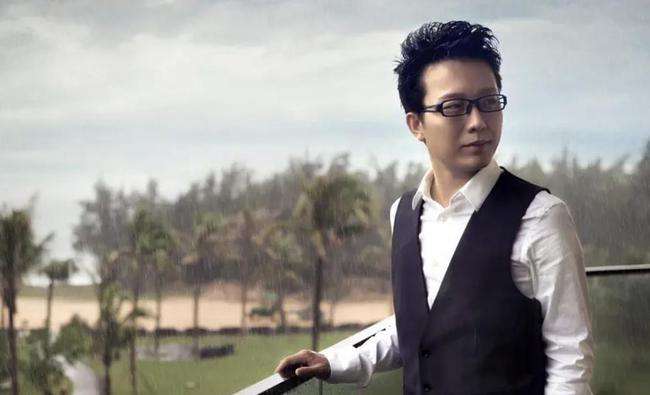 李玉刚经历过哪些事,李玉刚经历了什么