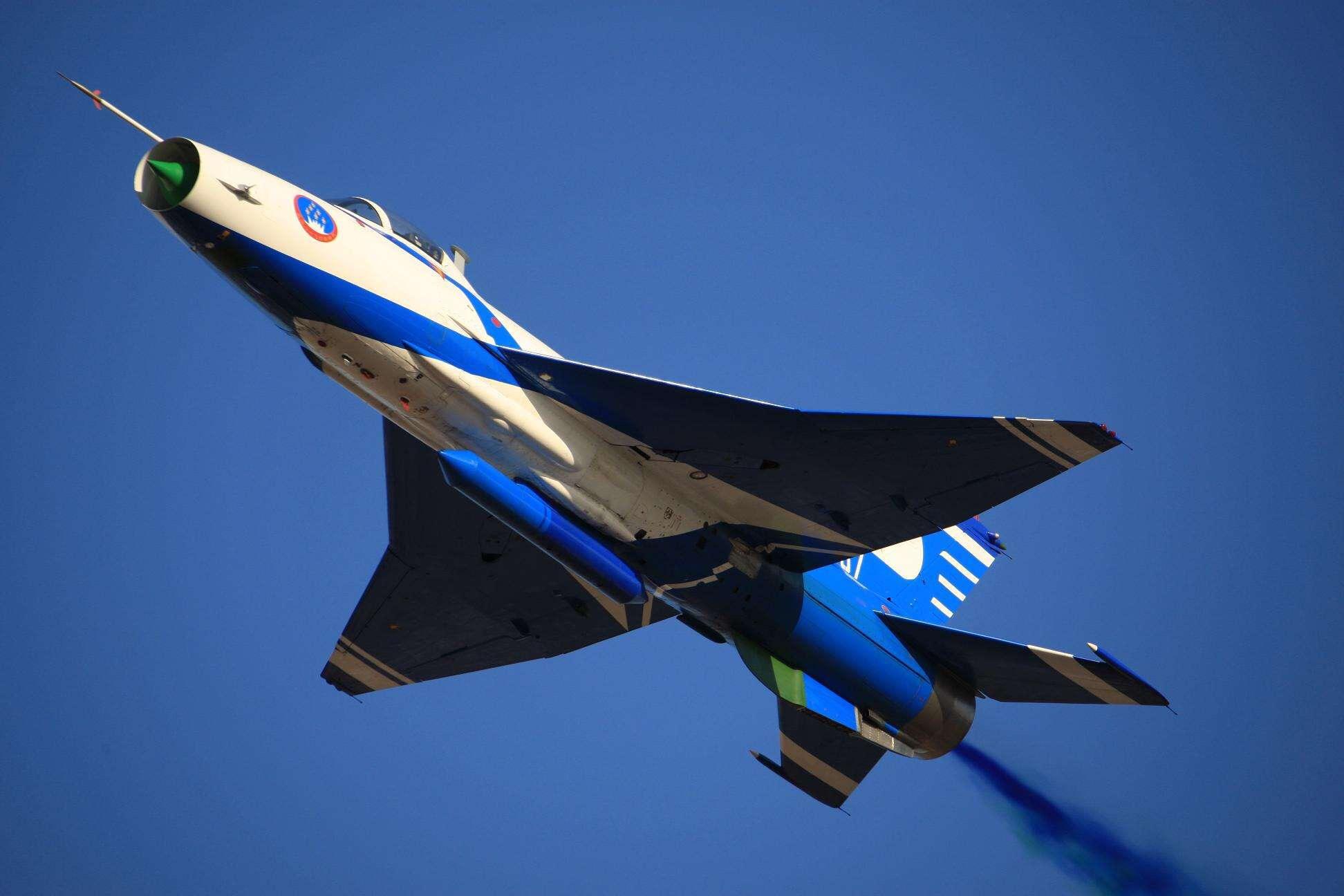 购买中国战机不想给钱?中方*债追**7次无果,这笔买卖到底是赔是赚