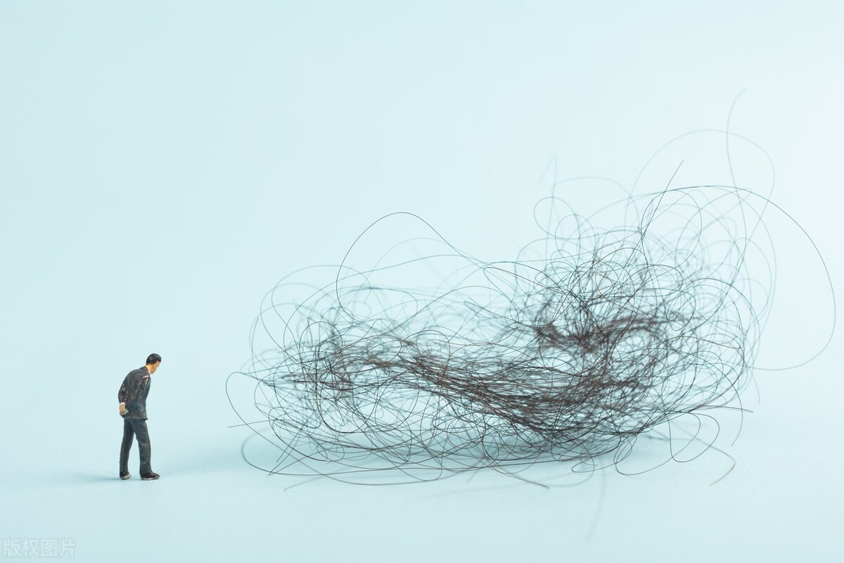 为啥头发、眉毛都是直的，*处私**的毛却是卷的？医生来告诉你答案