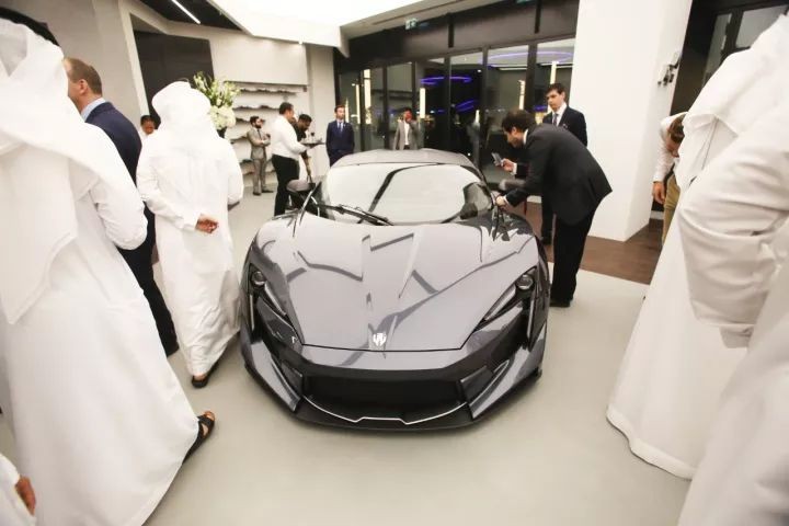 油价上涨加速新能源汽车发展,阿联酋新能源