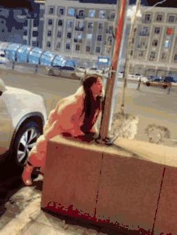 千万不要轻易穿抹胸吃火锅！: