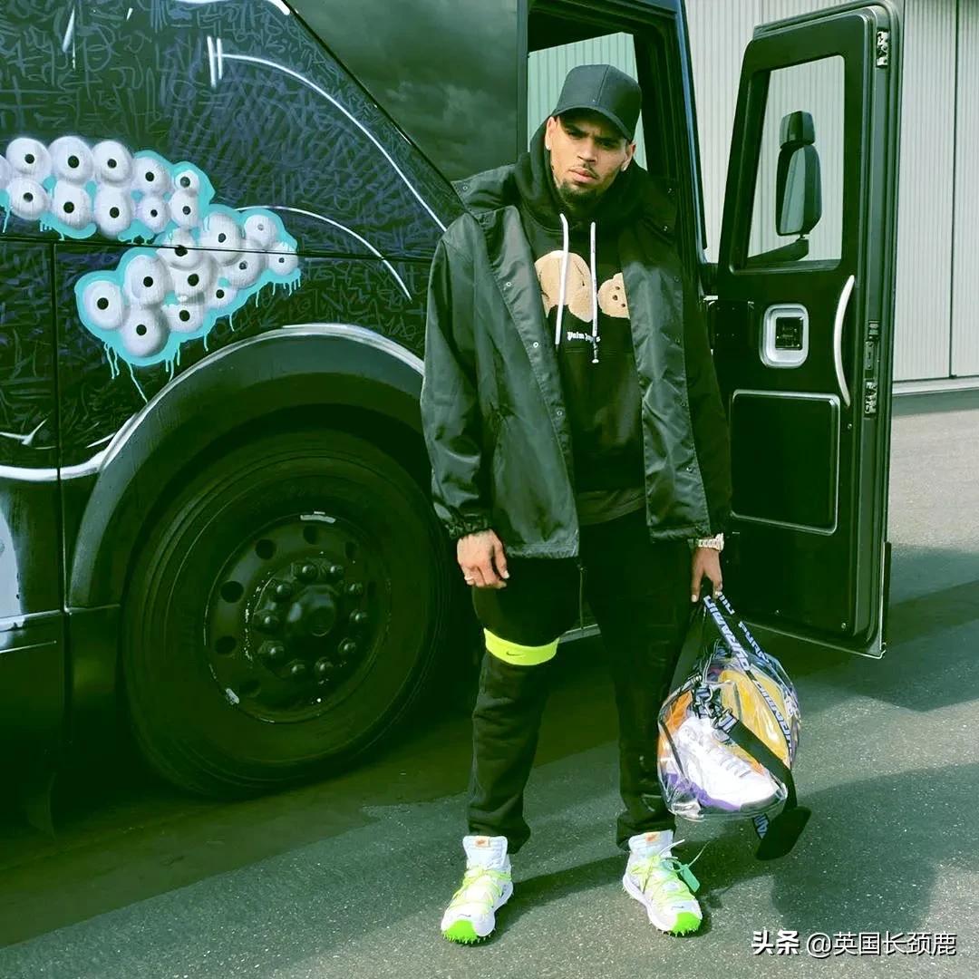 TB针织衫竟打折?!英国本周好物折扣推荐:小脏鞋、小棕瓶等巨折