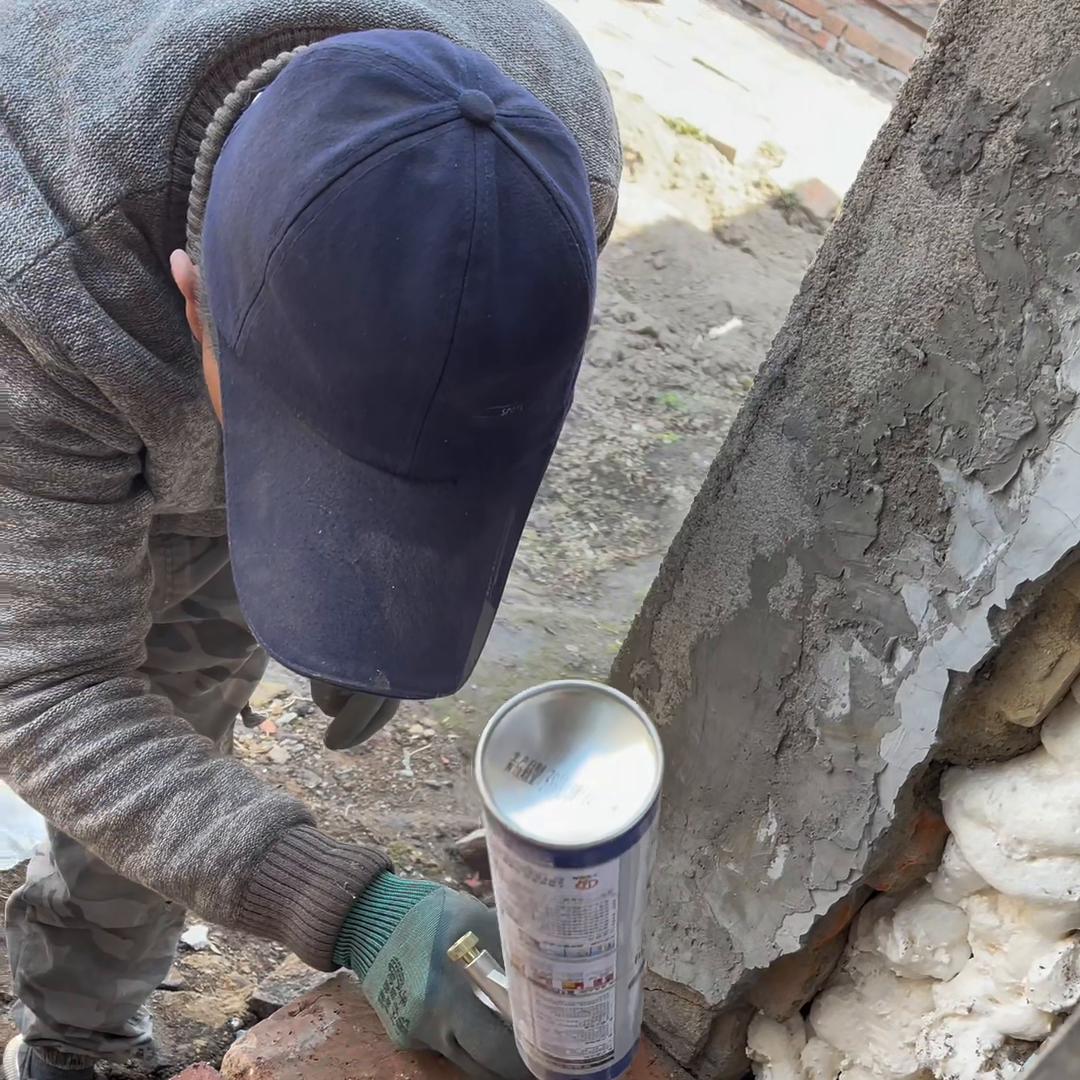 我花5000块钱买了个失过火的房子今天收拾十八天了...