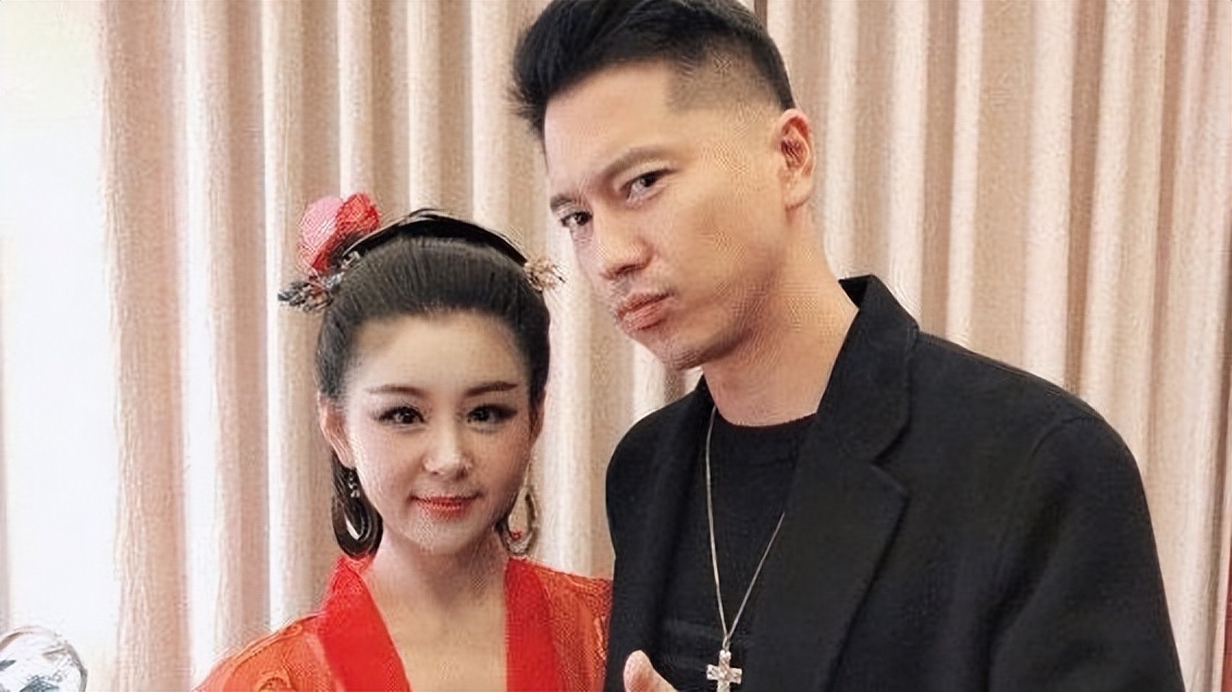 李小萌王雷国家几级演员,王雷李小萌升级爸妈