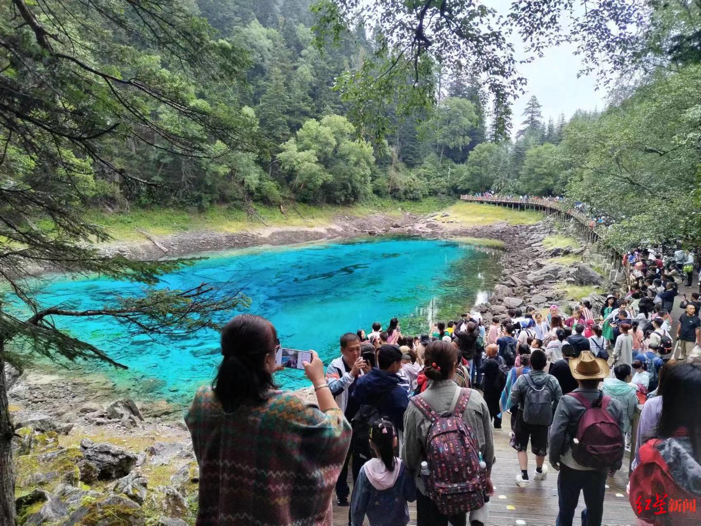 九寨沟10月1日门票订了多少张,九寨沟景区门票预订官网旅游攻略
