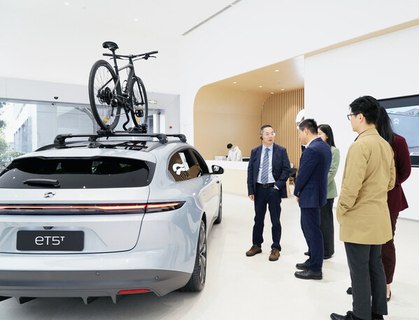 TUV莱茵为蔚来颁发ISO14064组织碳核查及ISO14067产品碳足迹证书