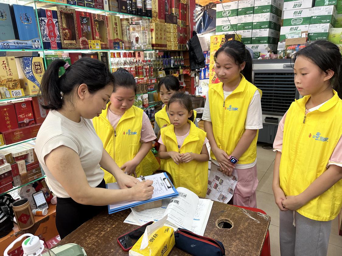 多图|快递员工作日常？大良古鉴“小记”深度体验！